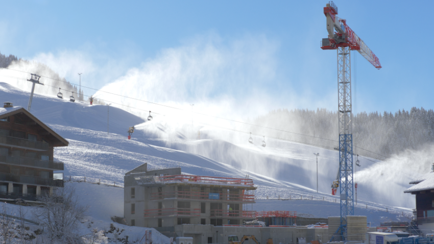 Résilience Montagne contre le tout-ski en Rhône-Alpes